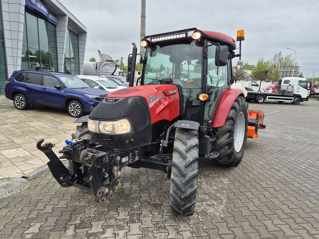 Case IH Farmall 75 / 2022 / Only 1853 MTH / Sweeper + Plow Extra / 1 OWN - Трактор: слика 2 Case IH Farmall 75 / 2022 / Only 1853 MTH / Sweeper + Plow Extra / 1 OWN - Трактор: слика 2
