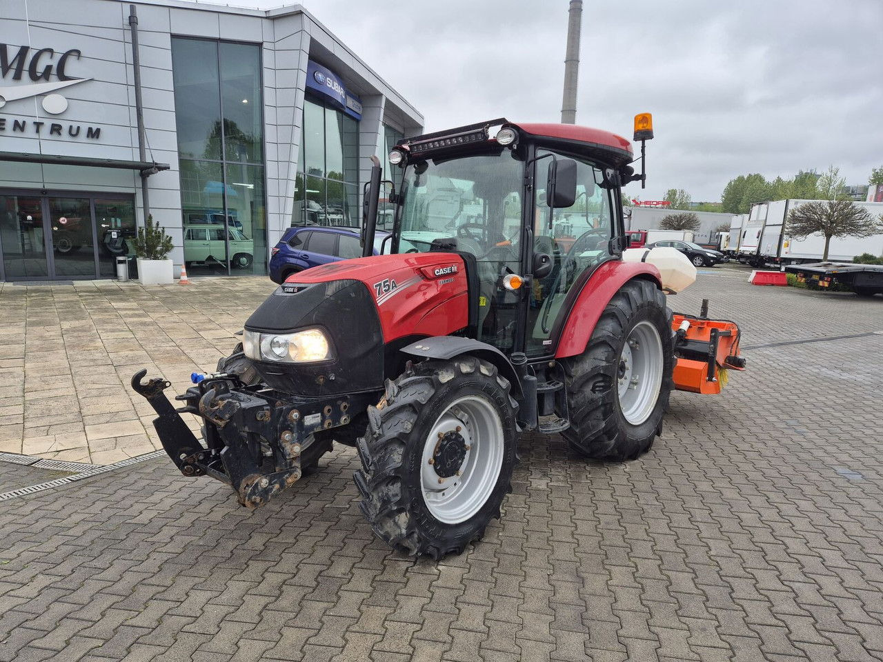 Case IH Farmall 75 / 2022 / Only 1853 MTH / Sweeper + Plow Extra / 1 OWN - Трактор: слика 3 Case IH Farmall 75 / 2022 / Only 1853 MTH / Sweeper + Plow Extra / 1 OWN - Трактор: слика 3