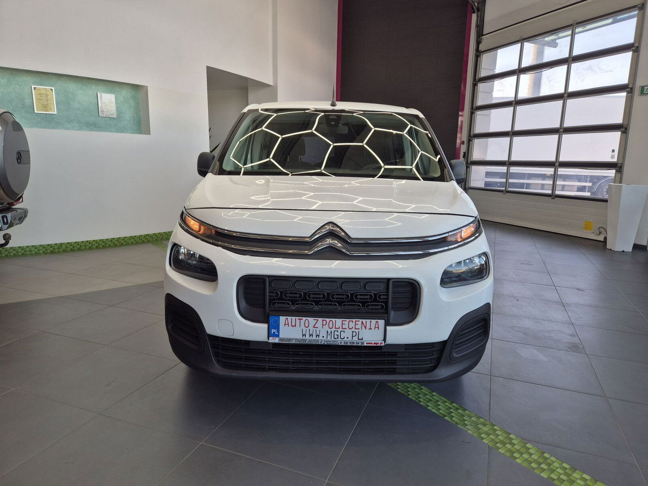 Citroën Berlingo 1.2 / 1 Owner / Serviced - Товарно комбе: слика 4 Citroën Berlingo 1.2 / 1 Owner / Serviced - Товарно комбе: слика 4