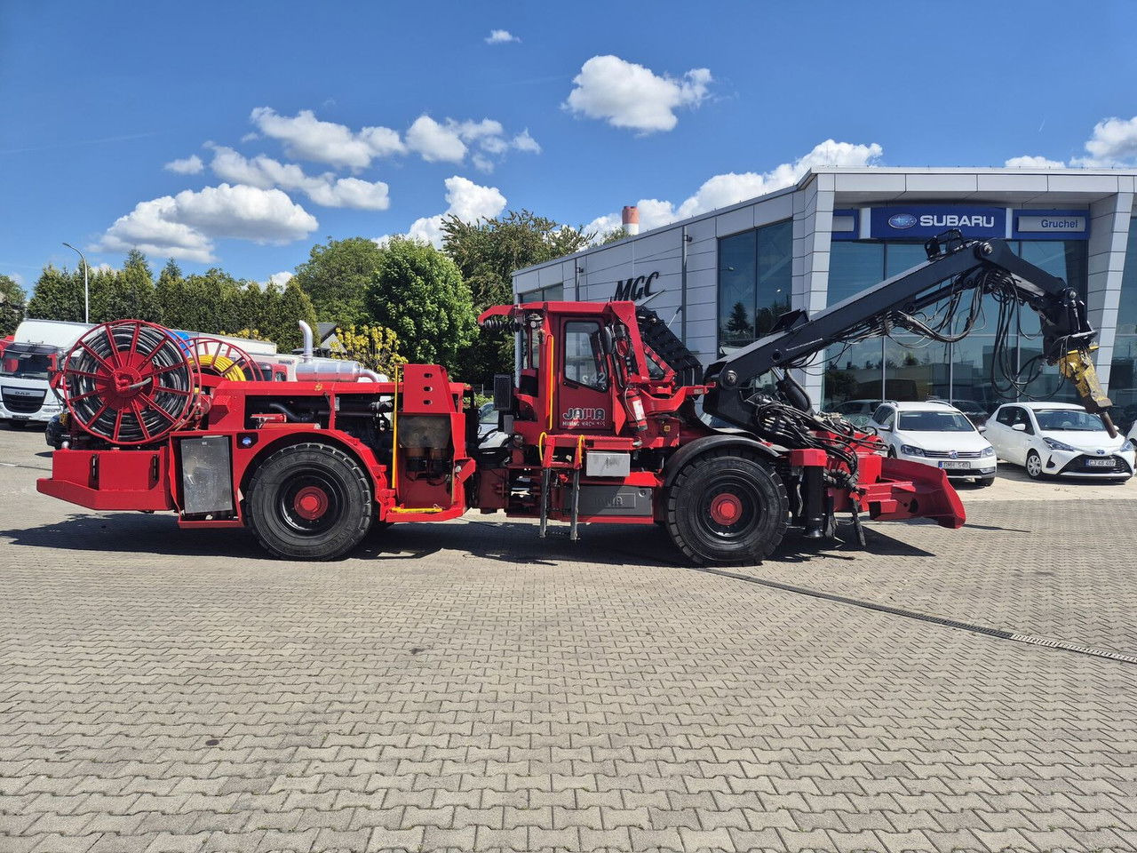 Diversen SBU8000 / Epirco Hammer / Scaler / Serviced Jama SBU8000 / Epirco Hamme Diversen SBU8000 / Epirco Hammer / Scaler / Serviced Jama SBU8000 / Epirco Hammer / Scaler / Serviced - Рударска машина: слика 1 Diversen SBU8000 / Epirco Hammer / Scaler / Serviced Jama SBU8000 / Epirco Hamme Diversen SBU8000 / Epirco Hammer / Scaler / Serviced Jama SBU8000 / Epirco Hammer / Scaler / Serviced - Рударска машина: слика 1