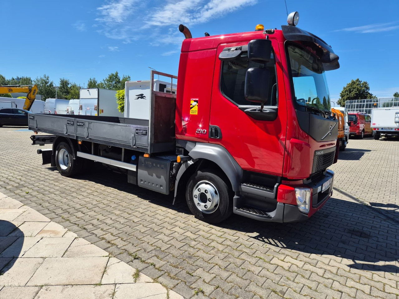 Volvo FL 210 1 Owner / LOW KM / Fassi - Друга машина: слика 5 Volvo FL 210 1 Owner / LOW KM / Fassi - Друга машина: слика 5