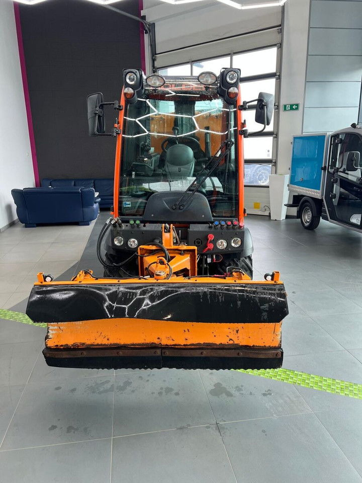 Holder C250 4X4 / LOW MTH / 1 Owner / Kubota Engine - Електрично комунално возило: слика 2 Holder C250 4X4 / LOW MTH / 1 Owner / Kubota Engine - Електрично комунално возило: слика 2