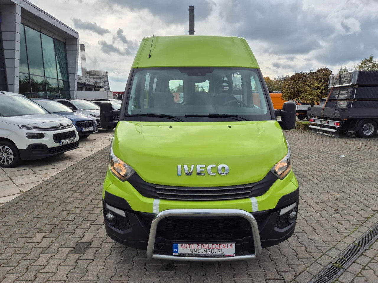 Iveco Daily 35S12 Hi-Matic - Минибус, Патничко комбе: слика 3 Iveco Daily 35S12 Hi-Matic - Минибус, Патничко комбе: слика 3