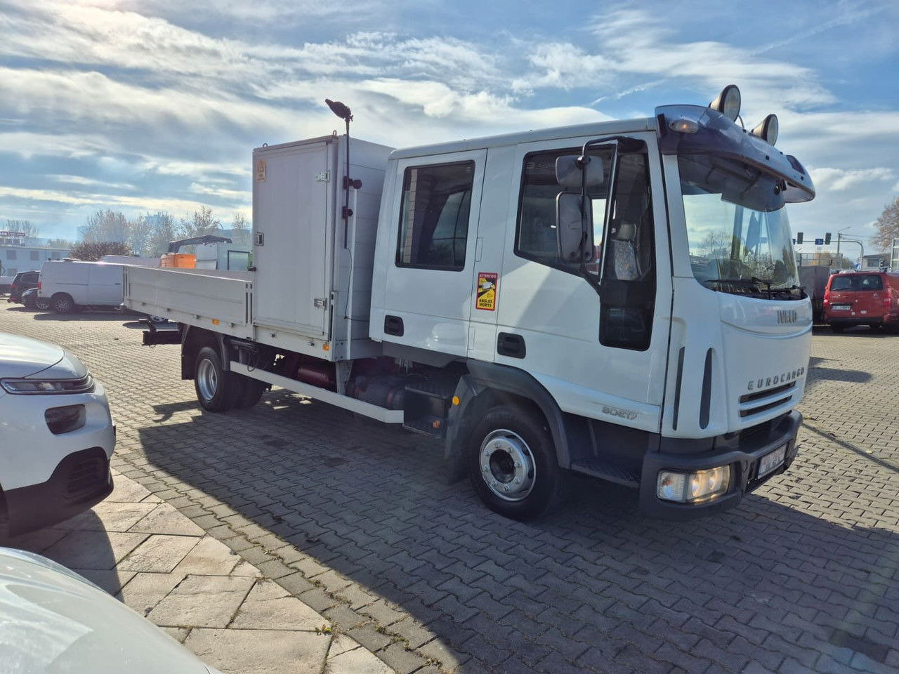Iveco Eurocargo ML80E17 / 6 Seats / Serviced / 1 Owner - Камион со платформа, Камион со кран: слика 5 Iveco Eurocargo ML80E17 / 6 Seats / Serviced / 1 Owner - Камион со платформа, Камион со кран: слика 5