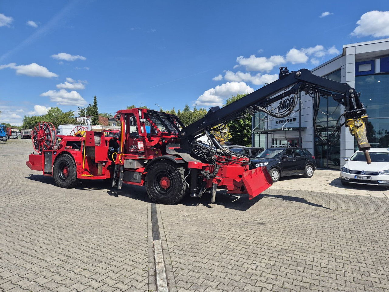 JAMA SBU8000 / Epirco Hammer / Scaler / Serviced Jama SBU8000 / Epirco Hammer / Scaler / Serviced - Рударска машина: слика 3 JAMA SBU8000 / Epirco Hammer / Scaler / Serviced Jama SBU8000 / Epirco Hammer / Scaler / Serviced - Рударска машина: слика 3