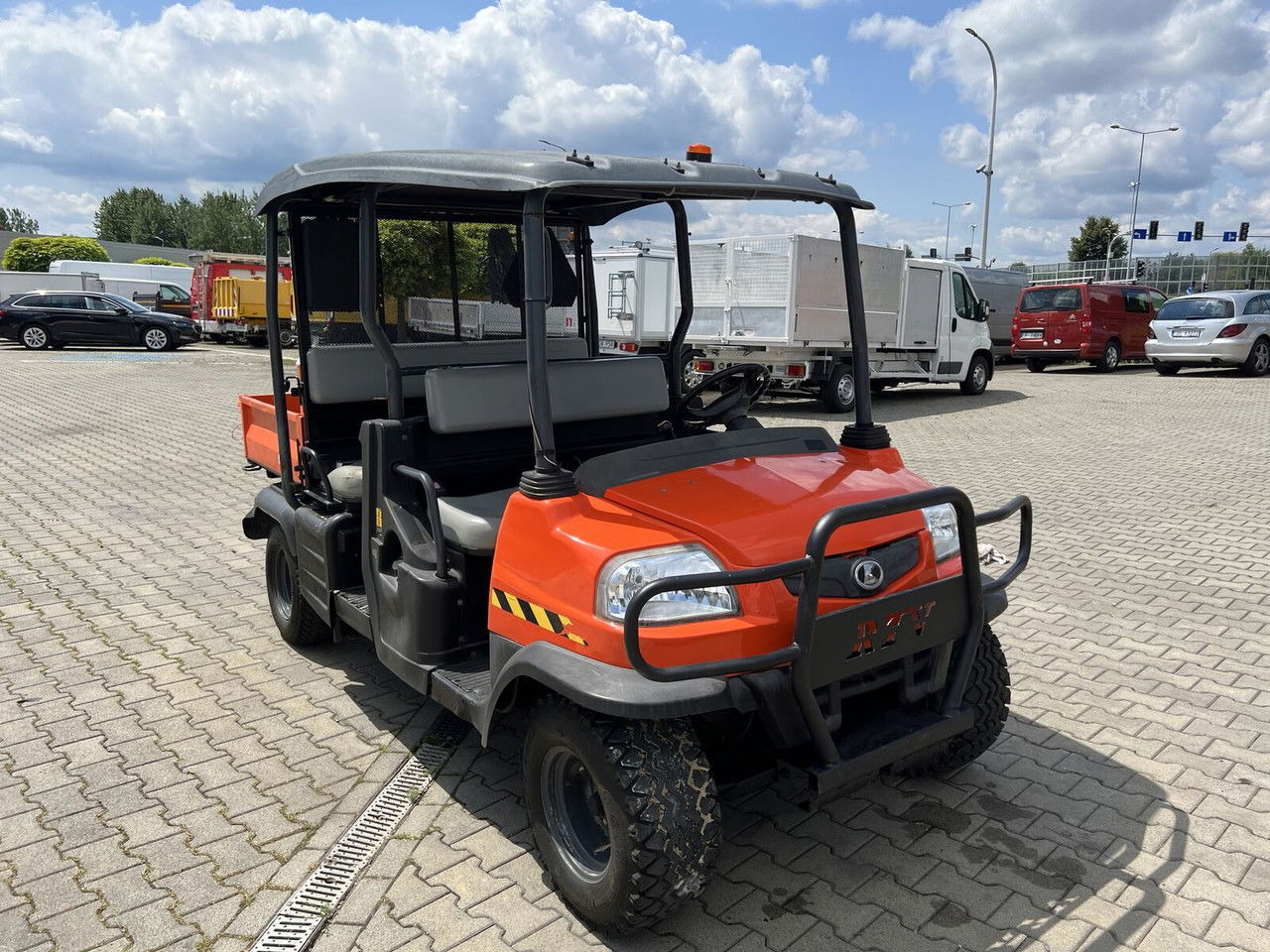 Kubota RTV 1140 / Double cabin + tipper/ 4X4 / Chepper P RTV 1140 / Double cabin + tipper/ 4X4 / Chepper Price - Сетеренско возило/ Квад: слика 3 Kubota RTV 1140 / Double cabin + tipper/ 4X4 / Chepper P RTV 1140 / Double cabin + tipper/ 4X4 / Chepper Price - Сетеренско возило/ Квад: слика 3