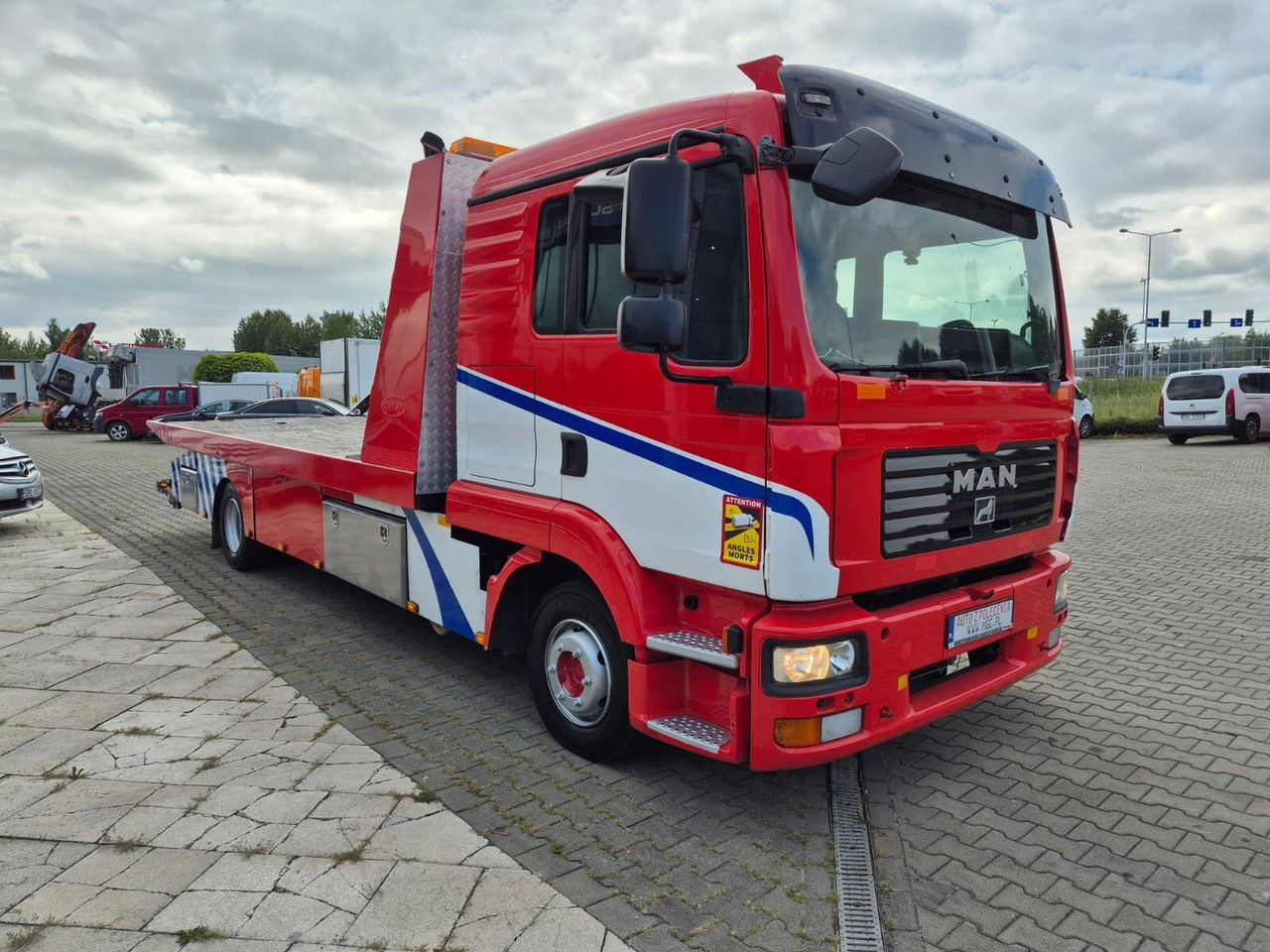 MAN TGL 12.240 CO ME AR / Works Great / Serviced - Камион за влечење: слика 5 MAN TGL 12.240 CO ME AR / Works Great / Serviced - Камион за влечење: слика 5
