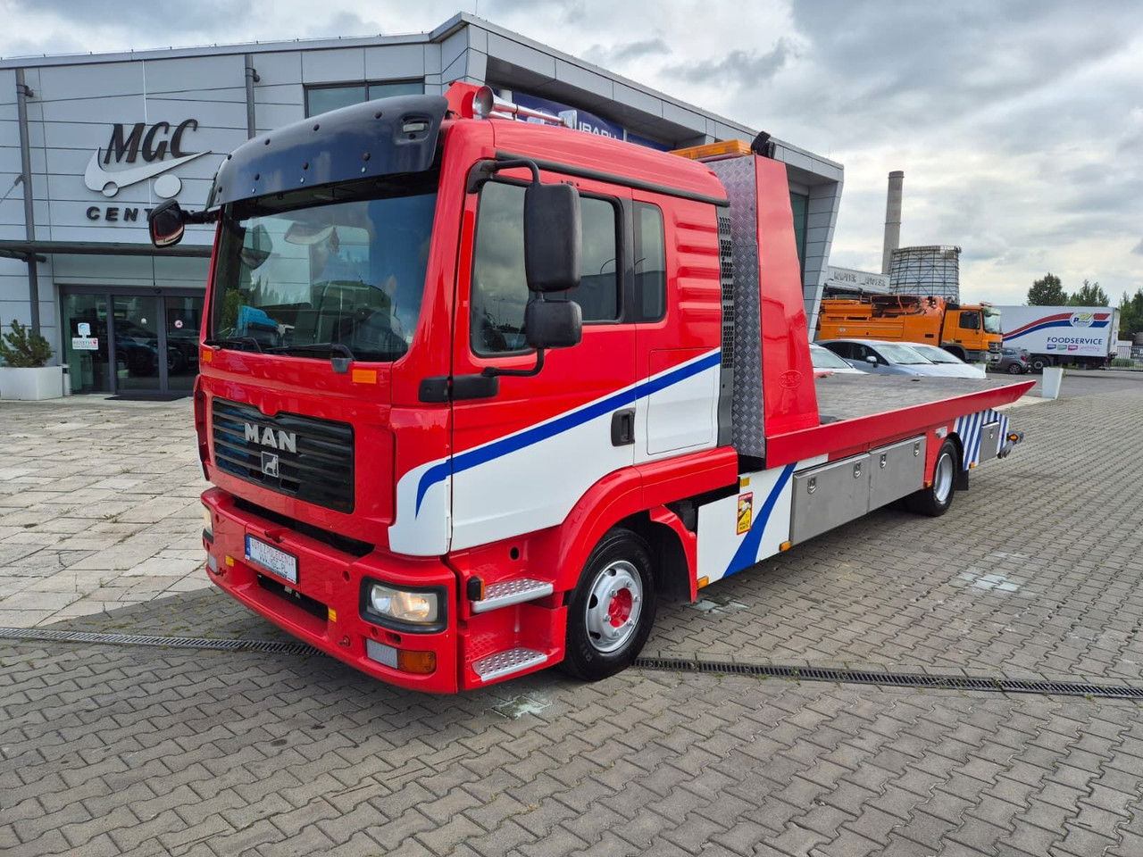 MAN TGL 12.240 CO ME AR / Works Great / Serviced - Камион за влечење: слика 2 MAN TGL 12.240 CO ME AR / Works Great / Serviced - Камион за влечење: слика 2
