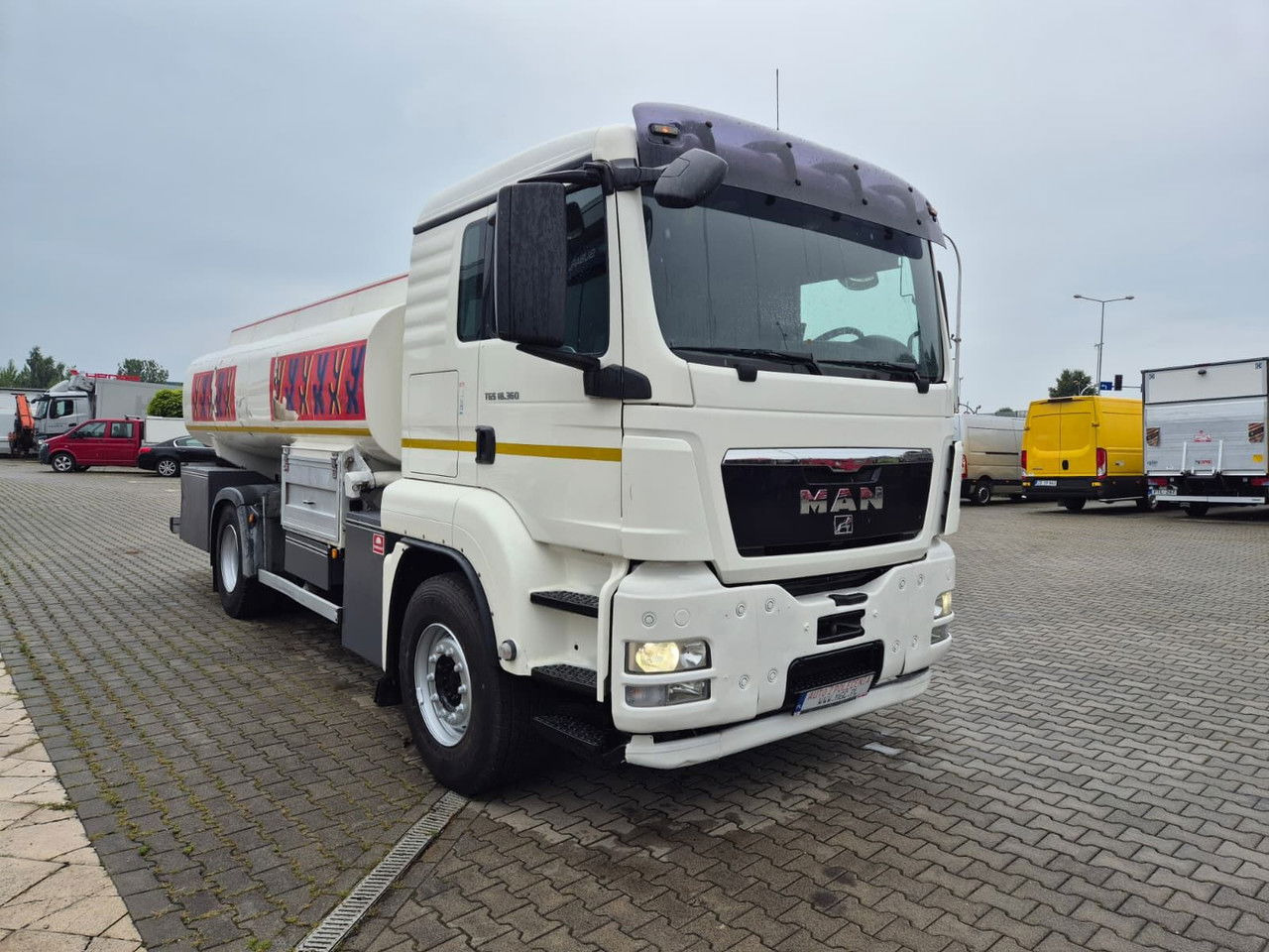 MAN TGS 18.360 OIL Transport / Good Condition - Камион цистерна: слика 5 MAN TGS 18.360 OIL Transport / Good Condition - Камион цистерна: слика 5