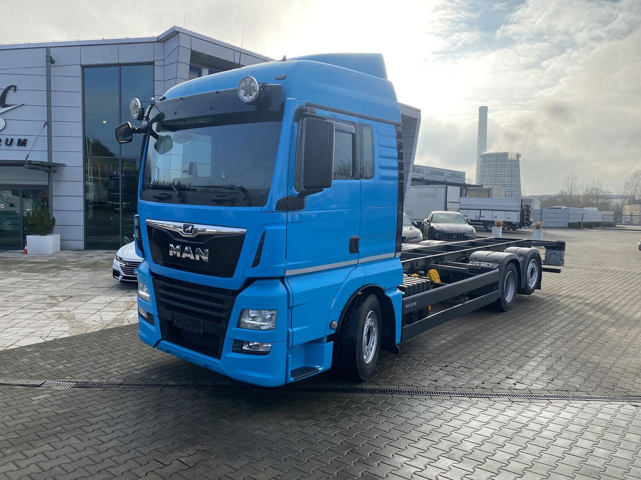 MAN TGX 26.500 NEW Service AT MAN / Frame - Камион со кабинска шасија: слика 1 MAN TGX 26.500 NEW Service AT MAN / Frame - Камион со кабинска шасија: слика 1