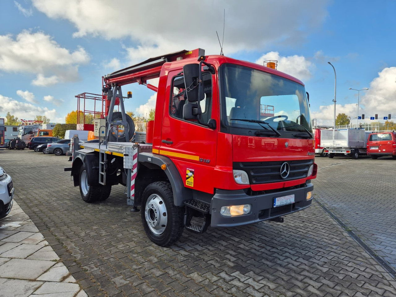 Mercedes-Benz Atego 918 4x4 / 16 M Lift / Serviced - Камион со подигачка кошница: слика 5 Mercedes-Benz Atego 918 4x4 / 16 M Lift / Serviced - Камион со подигачка кошница: слика 5