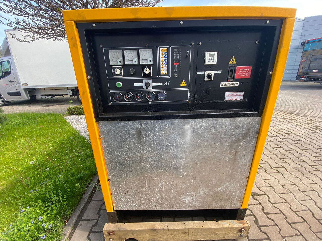 SDMO NS 60 W M, Silent generator 60kVA, 48KW NS 60 W M, Silent generator 60kVA, 48KW - Генераторска поставка: слика 3 SDMO NS 60 W M, Silent generator 60kVA, 48KW NS 60 W M, Silent generator 60kVA, 48KW - Генераторска поставка: слика 3