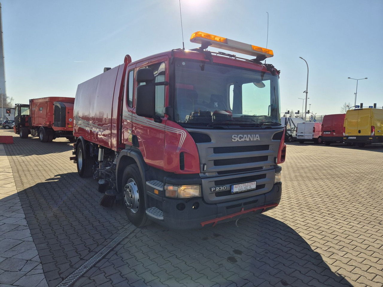 Scania P230 4X2 / Sweeper / Johnston VX800 / Sprayer / LOW Mileage / Scania P230 4X2 / Sweeper / Johnston VX800 / Sprayer / LOW Mileage / - Возило за метење: слика 4 Scania P230 4X2 / Sweeper / Johnston VX800 / Sprayer / LOW Mileage / Scania P230 4X2 / Sweeper / Johnston VX800 / Sprayer / LOW Mileage / - Возило за метење: слика 4