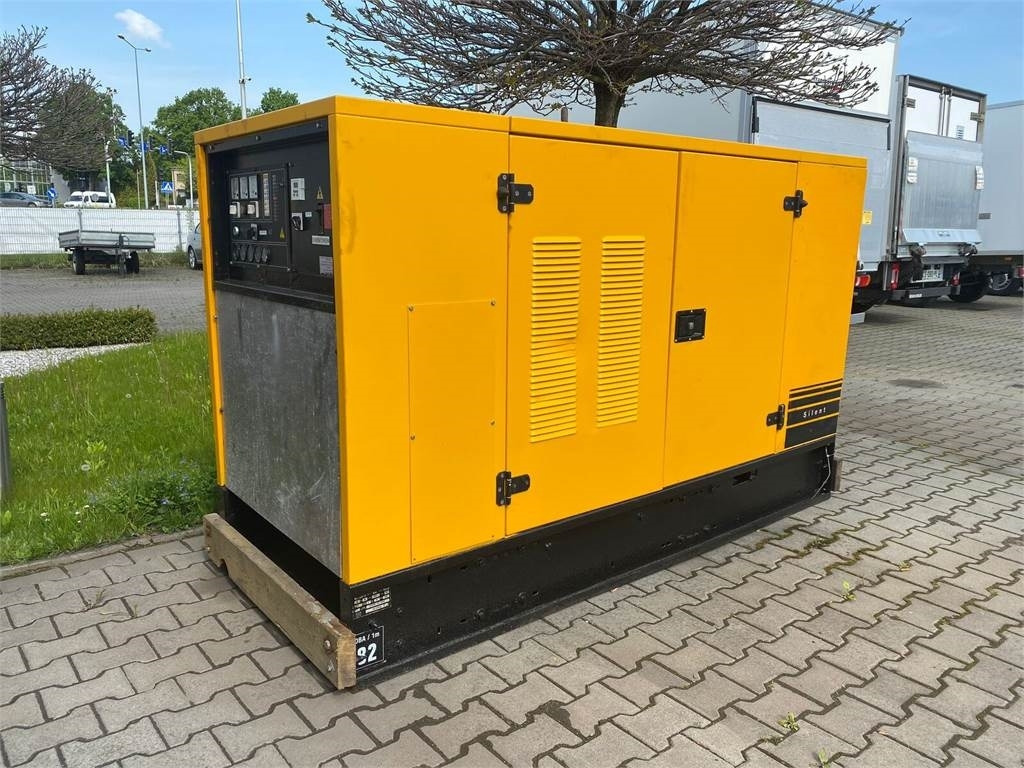 Sdmo NS 60 W M, Silent generator 60kVA, 48KW - Генераторска поставка: слика 2 Sdmo NS 60 W M, Silent generator 60kVA, 48KW - Генераторска поставка: слика 2