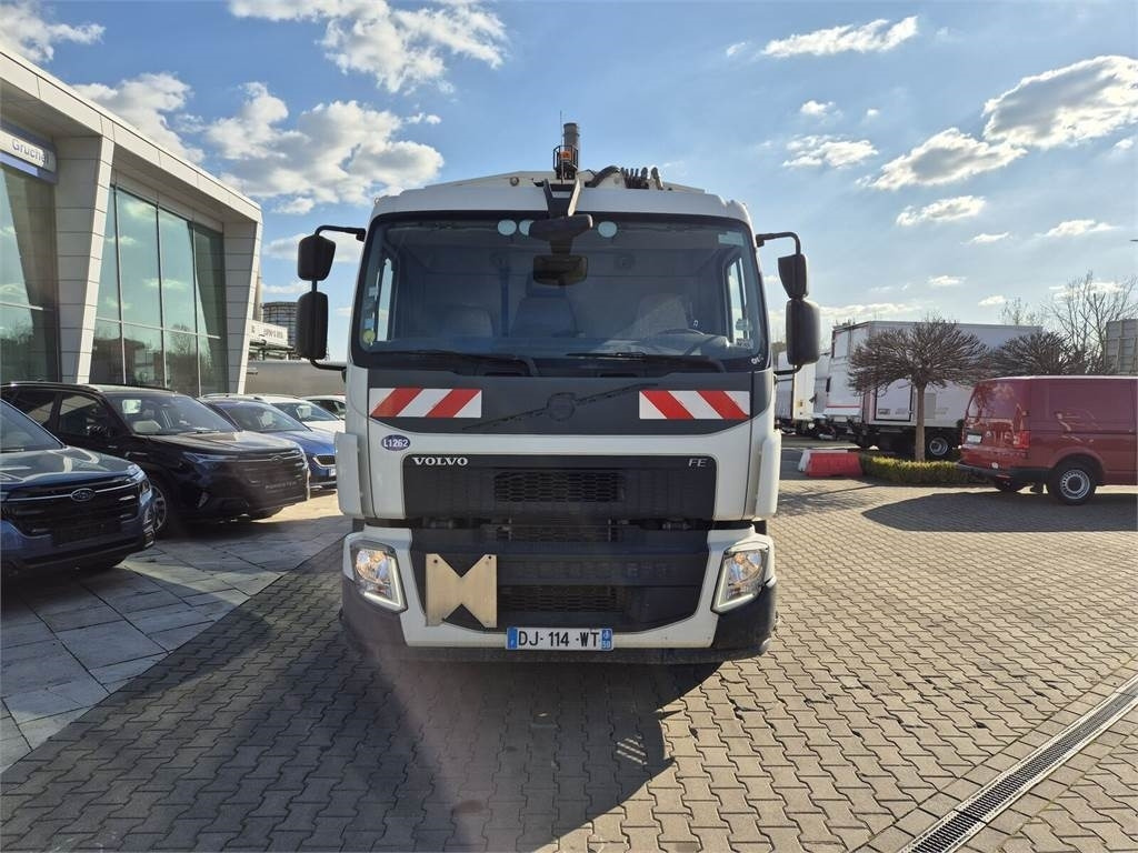 Volvo FE 280 / 13M3 / GEESINKNORBA / EURO 6 / 3 SEATS - Камион за ѓубре: слика 3 Volvo FE 280 / 13M3 / GEESINKNORBA / EURO 6 / 3 SEATS - Камион за ѓубре: слика 3