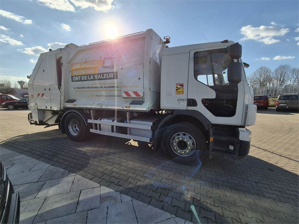 Volvo FE 280 / 13M3 / GEESINKNORBA / EURO 6 / 3 SEATS - Камион за ѓубре: слика 5 Volvo FE 280 / 13M3 / GEESINKNORBA / EURO 6 / 3 SEATS - Камион за ѓубре: слика 5