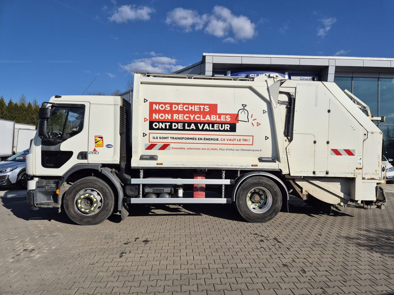 Volvo FE 280 13M3 / Geesinknorba / Euro 6 / 3 Seats Volvo FE 280 13M3 / Geesinknorba / Euro 6 / 3 Seats - Камион за ѓубре: слика 5 Volvo FE 280 13M3 / Geesinknorba / Euro 6 / 3 Seats Volvo FE 280 13M3 / Geesinknorba / Euro 6 / 3 Seats - Камион за ѓубре: слика 5