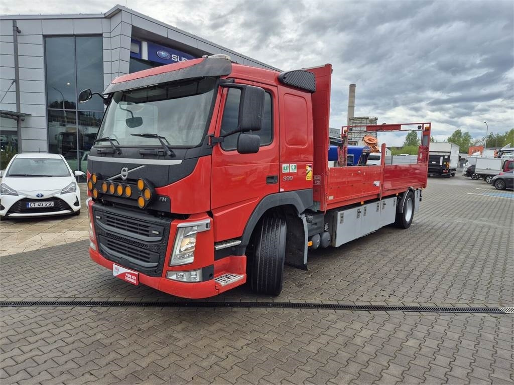 Volvo FM 330 / WEBASTO / HDS HIAB / 1 OWNER - Камион со платформа: слика 2 Volvo FM 330 / WEBASTO / HDS HIAB / 1 OWNER - Камион со платформа: слика 2