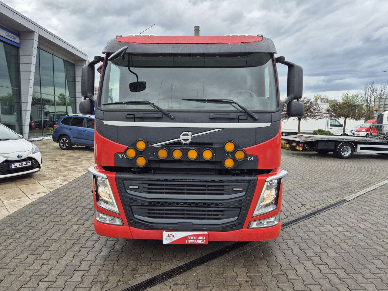 Volvo FM 330 Webasto / HDS Hiab / 1 Owner - Камион со платформа, Камион со кран: слика 4 Volvo FM 330 Webasto / HDS Hiab / 1 Owner - Камион со платформа, Камион со кран: слика 4