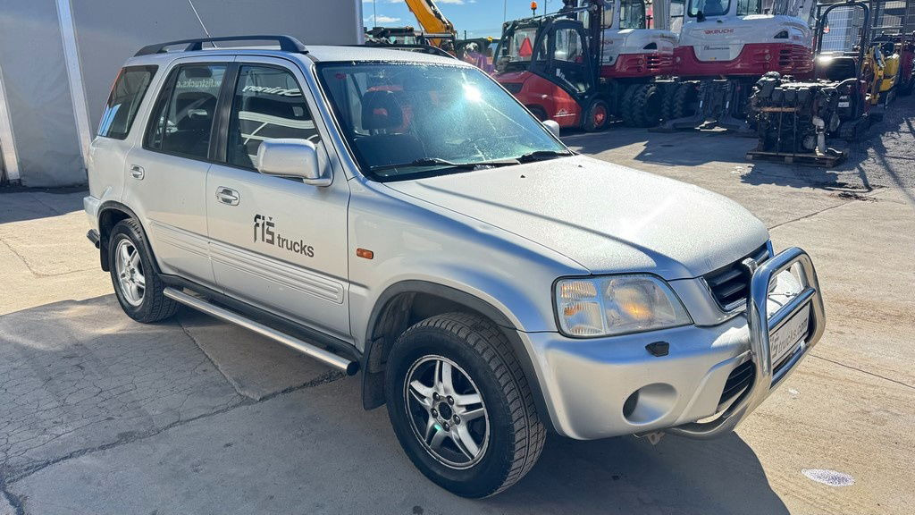 Honda CRV 2.0 - Petrol - AIR Condition - 5 Doors - SUV: слика 3 Honda CRV 2.0 - Petrol - AIR Condition - 5 Doors - SUV: слика 3