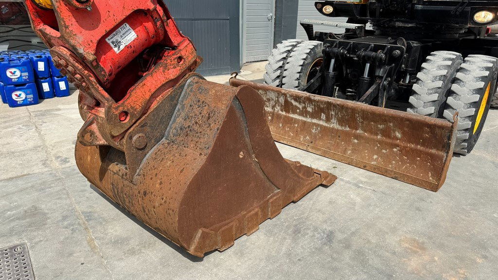 JCB JS175W - 2019 Year - 6640 Hours - Stabilizers - Багер на тркала: слика 4 JCB JS175W - 2019 Year - 6640 Hours - Stabilizers - Багер на тркала: слика 4