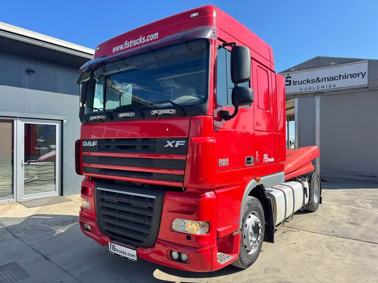 DAF XF 105.460 4x2 tractor unit - tipp. hydr. - Камион влекач: слика 1 DAF XF 105.460 4x2 tractor unit - tipp. hydr. - Камион влекач: слика 1