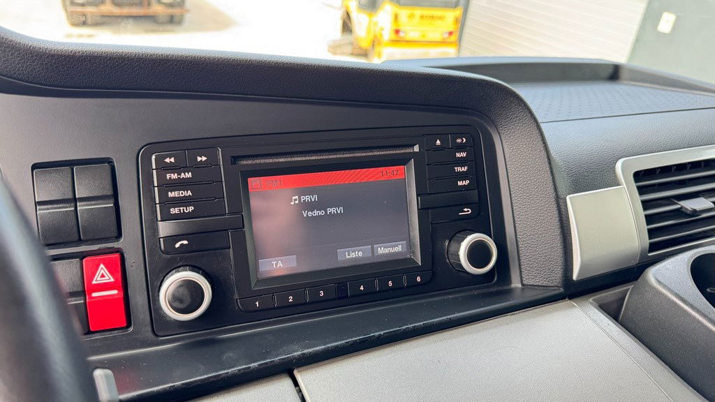 Камион влекач MAN TGS 18.480 4X4 tractor unit - tipper hydraulics: слика 23