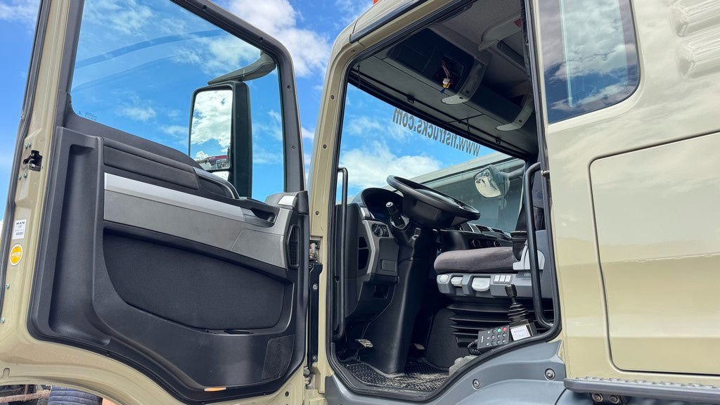 Камион влекач MAN TGS 18.480 4X4 tractor unit - tipper hydraulics: слика 17