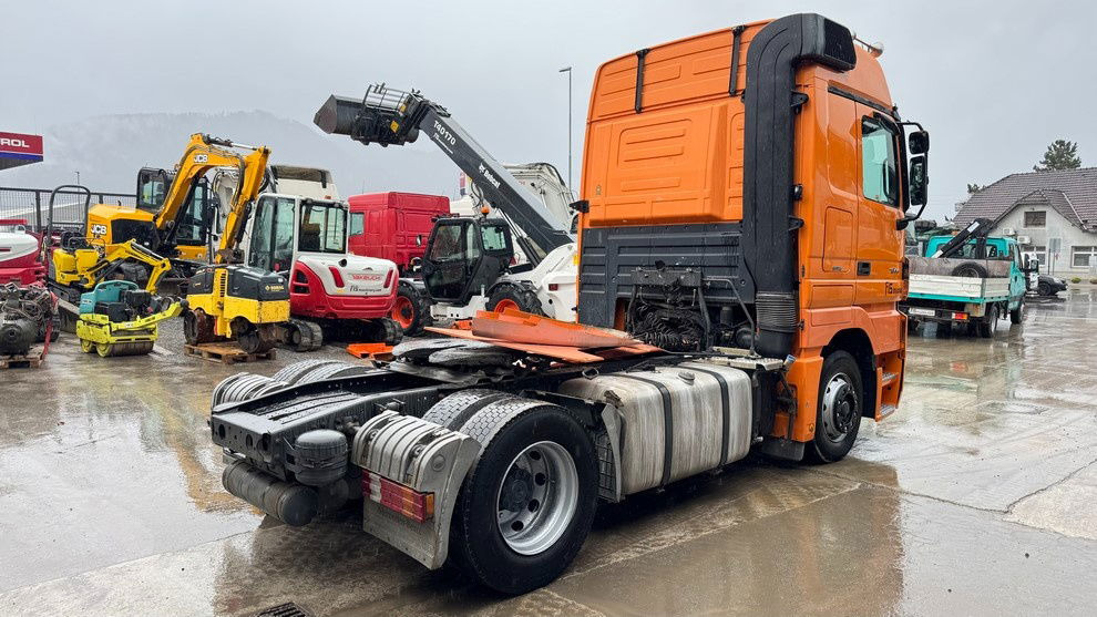 Mercedes-Benz Actros 1844 4x2 - tractor unit - retarder - Камион влекач: слика 5 Mercedes-Benz Actros 1844 4x2 - tractor unit - retarder - Камион влекач: слика 5