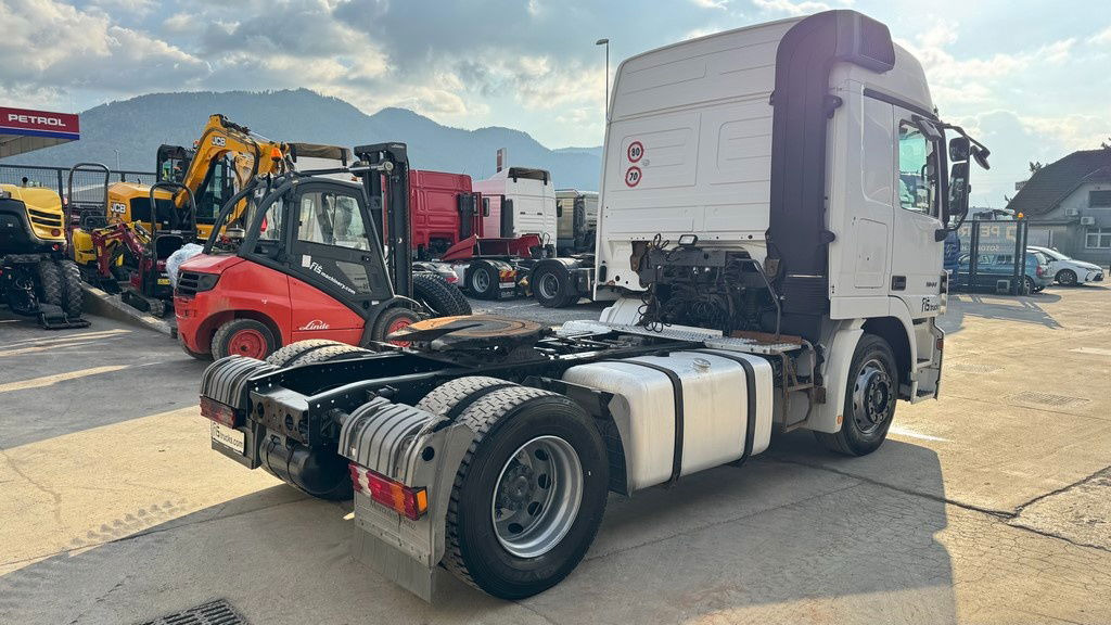 Mercedes-Benz Actros 1844 4x2 tractor unit - retarder - Камион влекач: слика 5 Mercedes-Benz Actros 1844 4x2 tractor unit - retarder - Камион влекач: слика 5