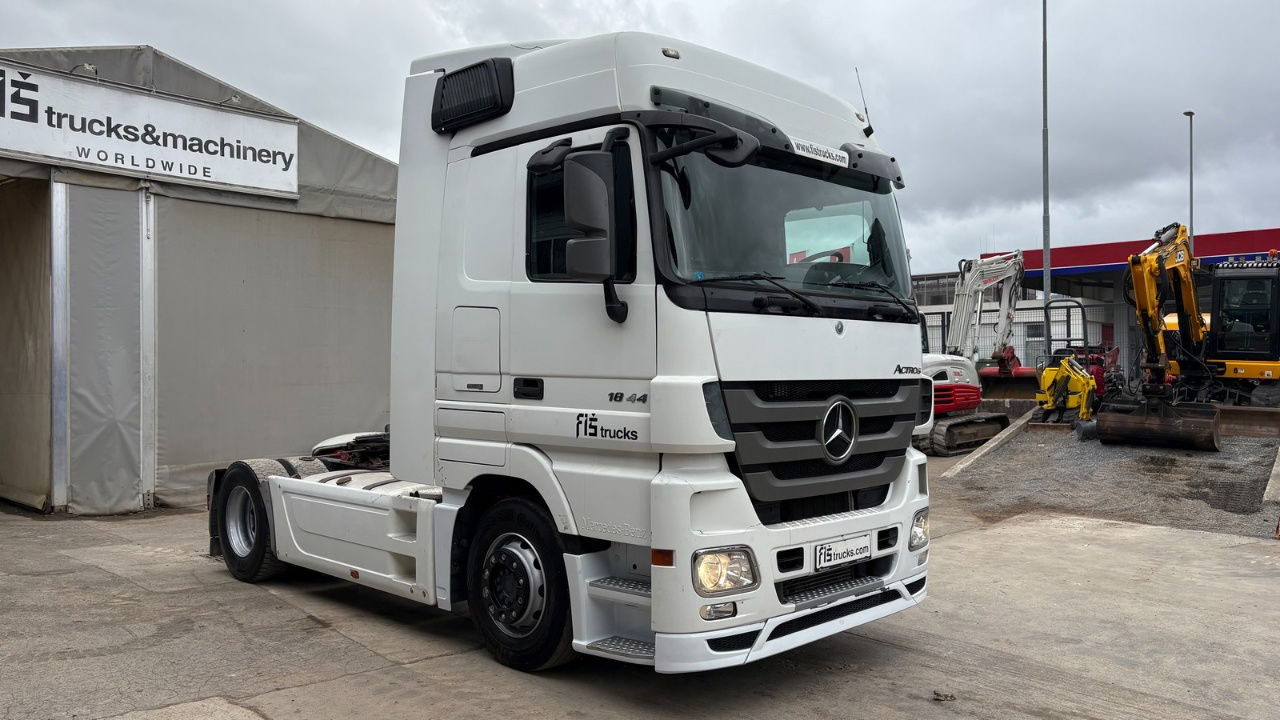 Mercedes-Benz Actros 1844 4x2 - tractor unit - retarder - Камион влекач: слика 2 Mercedes-Benz Actros 1844 4x2 - tractor unit - retarder - Камион влекач: слика 2