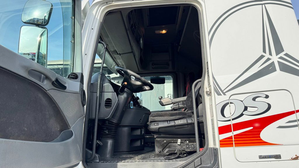 Камион влекач Mercedes-Benz Actros 1844 LS 4x2 tractor unit - clutch: слика 9