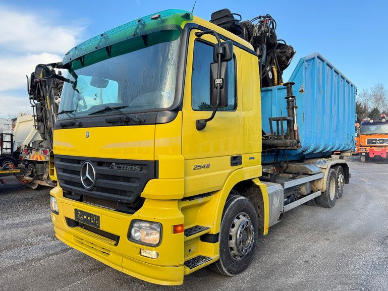 Mercedes-Benz Actros 2546 6x2 abroll tipper - crane LIV - scissors - retarder - lifting axle - Транспортер на контејнер/ Камион со променливо тело: слика 1 Mercedes-Benz Actros 2546 6x2 abroll tipper - crane LIV - scissors - retarder - lifting axle - Транспортер на контејнер/ Камион со променливо тело: слика 1