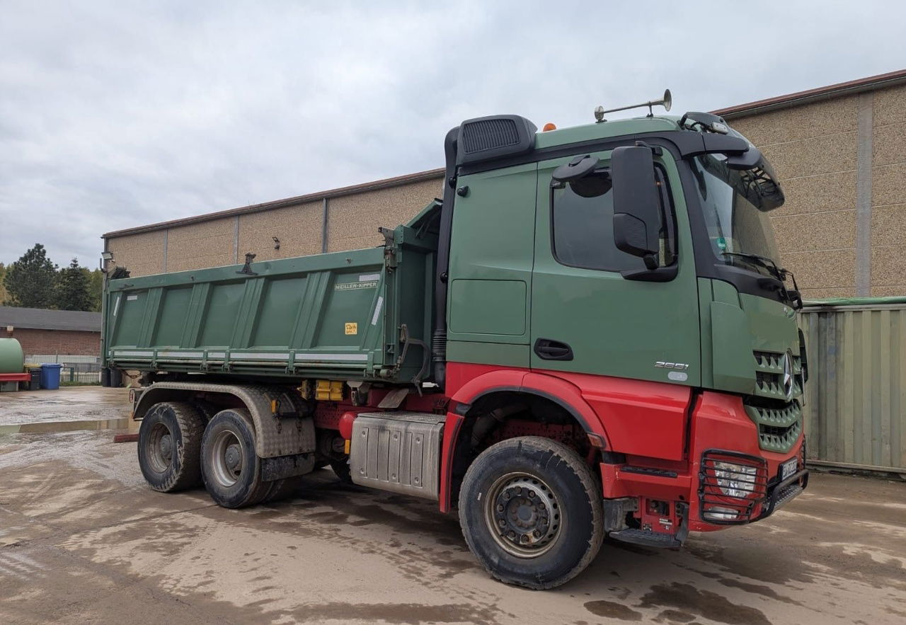 Mercedes-Benz Actros 2651 6X4 meiller bordmatic tipper - Кипер: слика 1 Mercedes-Benz Actros 2651 6X4 meiller bordmatic tipper - Кипер: слика 1