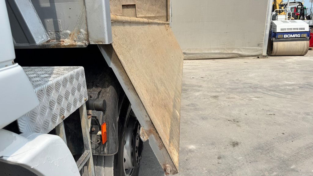 Mercedes-Benz Actros 3241 8x4 meiller tipper - bordmatic - Кипер: слика 3 Mercedes-Benz Actros 3241 8x4 meiller tipper - bordmatic - Кипер: слика 3