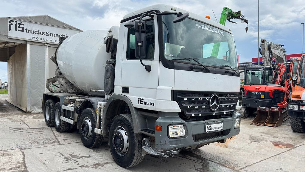Mercedes-Benz Actros 3241 8x4 mixer 9m3 - Камион миксер за бетон: слика 3 Mercedes-Benz Actros 3241 8x4 mixer 9m3 - Камион миксер за бетон: слика 3