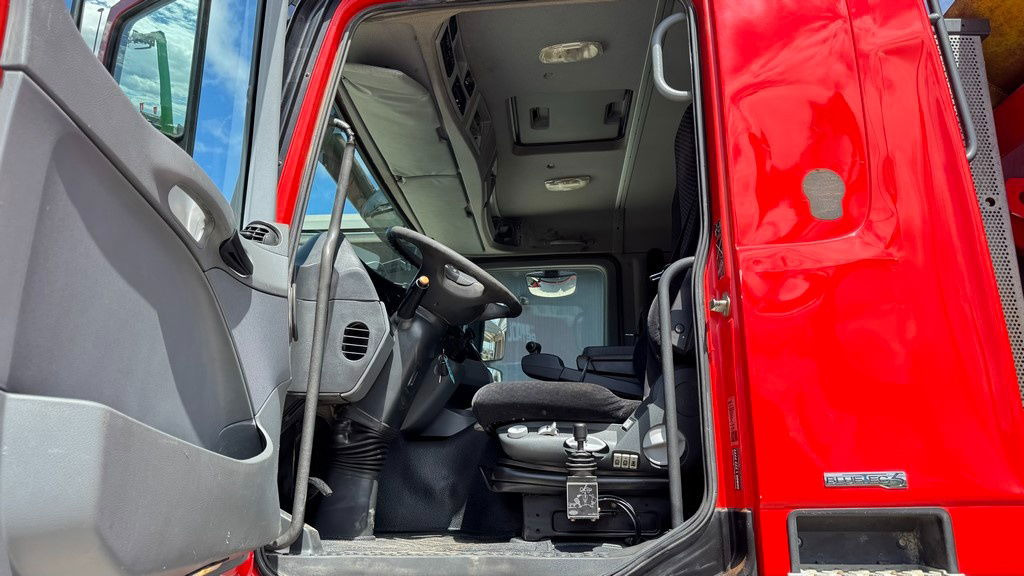 Кипер Mercedes-Benz Actros 4141 K 8x6 meiller mulda tipper - air condition: слика 23 Кипер Mercedes-Benz Actros 4141 K 8x6 meiller mulda tipper - air condition: слика 23