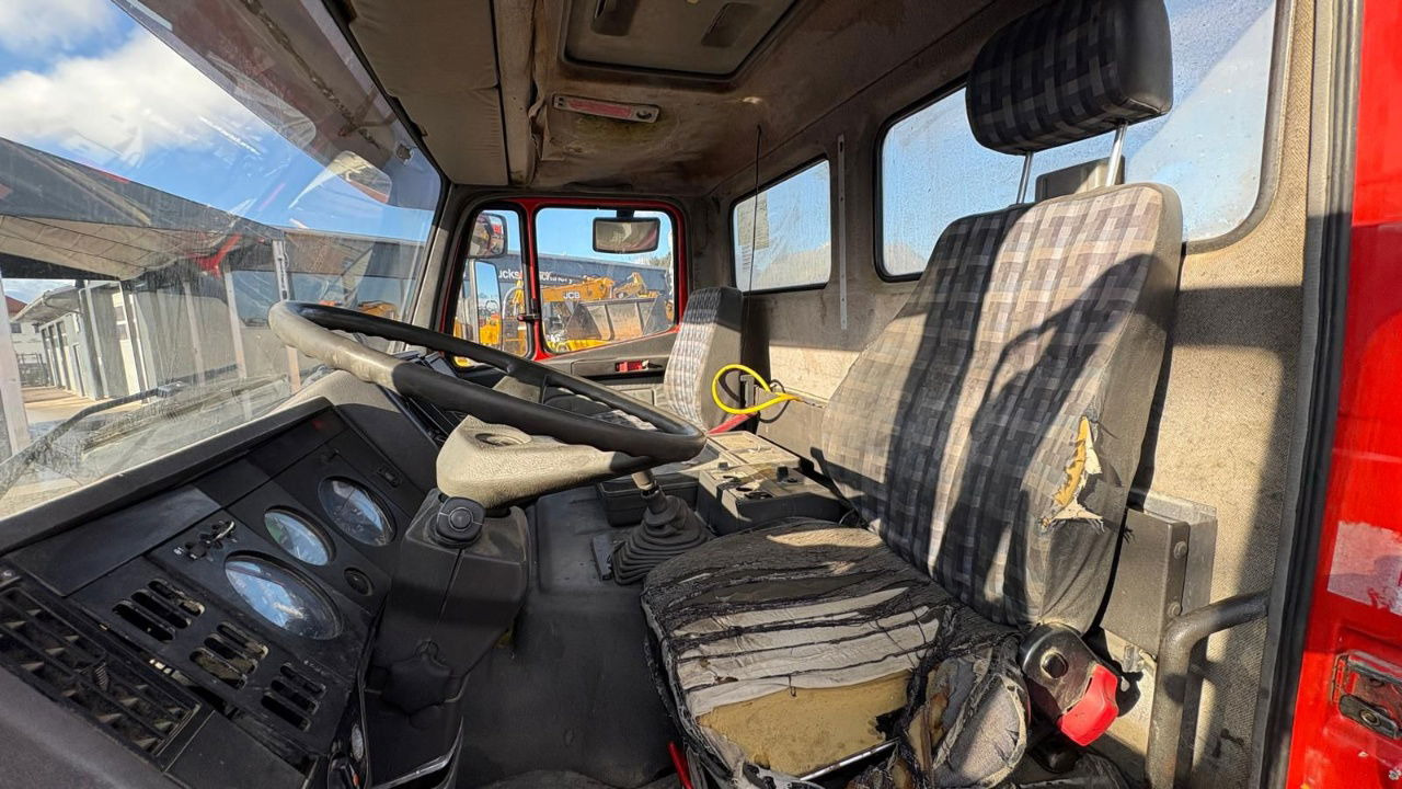 Камион со кабинска шасија Mercedes-Benz SK 3229 8x4 chassis - complete spring V8: слика 12 Камион со кабинска шасија Mercedes-Benz SK 3229 8x4 chassis - complete spring V8: слика 12