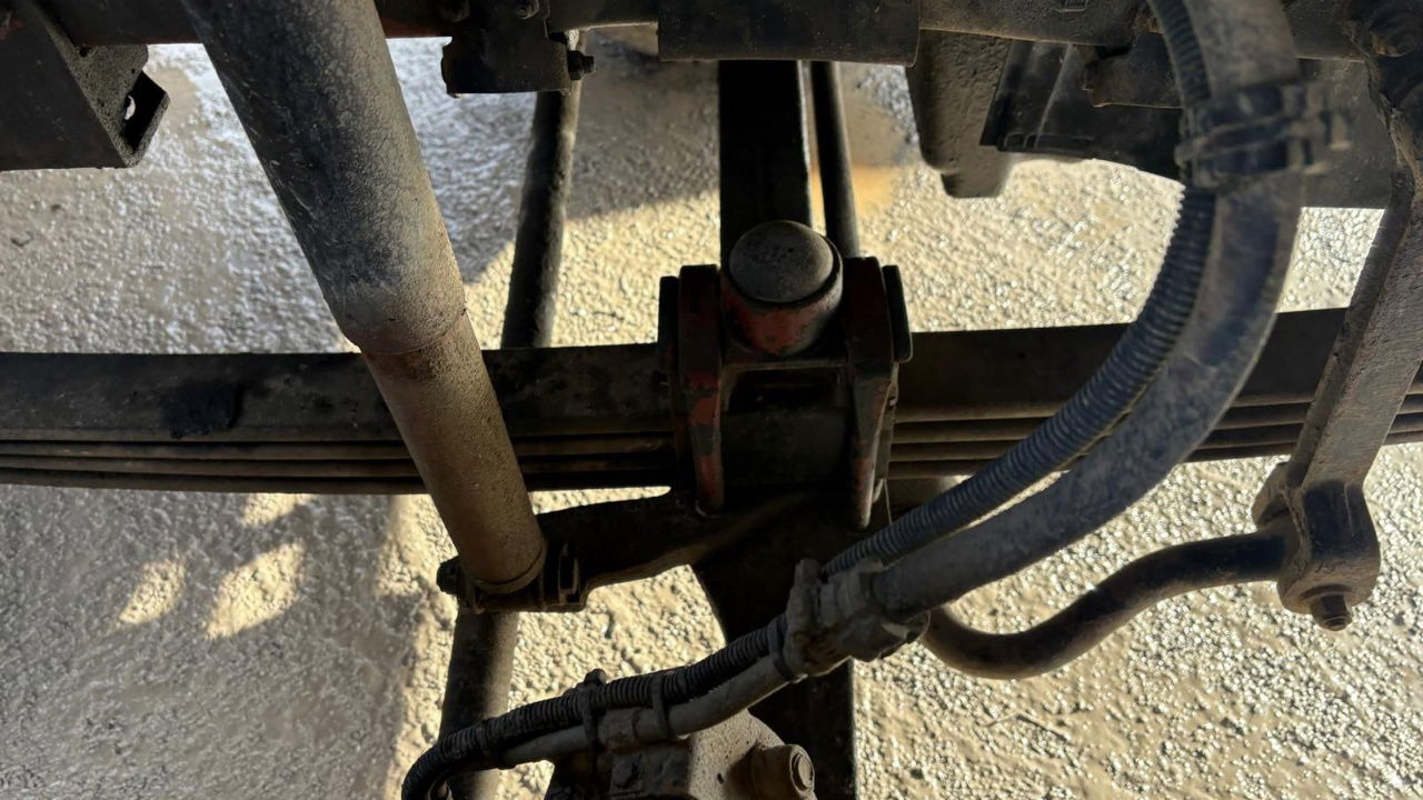 Камион со кабинска шасија Mercedes-Benz SK 3229 8x4 chassis - complete spring V8: слика 6 Камион со кабинска шасија Mercedes-Benz SK 3229 8x4 chassis - complete spring V8: слика 6