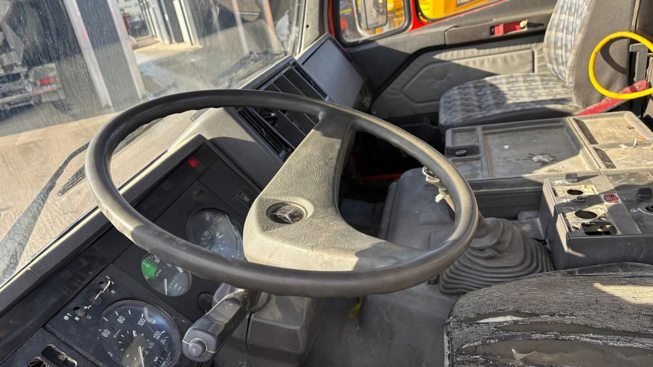 Камион со кабинска шасија Mercedes-Benz SK 3229 8x4 chassis - complete spring V8: слика 13 Камион со кабинска шасија Mercedes-Benz SK 3229 8x4 chassis - complete spring V8: слика 13