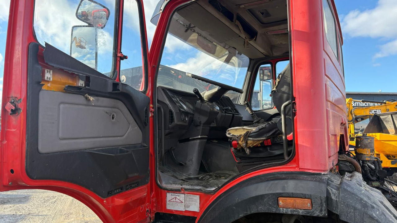 Камион со кабинска шасија Mercedes-Benz SK 3229 8x4 chassis - complete spring V8: слика 10 Камион со кабинска шасија Mercedes-Benz SK 3229 8x4 chassis - complete spring V8: слика 10