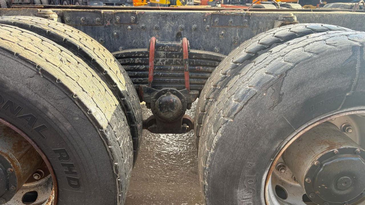 Камион со кабинска шасија Mercedes-Benz SK 3229 8x4 chassis - complete spring V8: слика 7 Камион со кабинска шасија Mercedes-Benz SK 3229 8x4 chassis - complete spring V8: слика 7