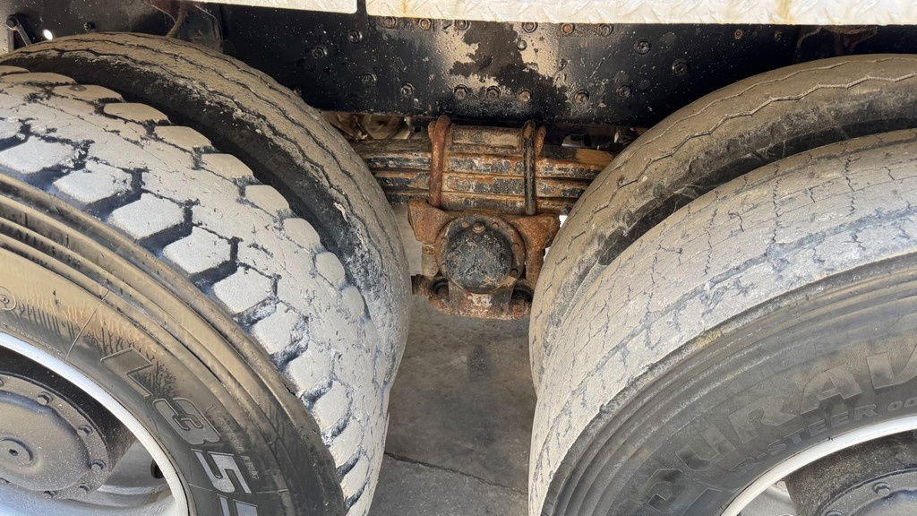 Лизинг на Mercedes-Benz SK 3235 8X4 tipper - V8 Mercedes-Benz SK 3235 8X4 tipper - V8: слика 17 Лизинг на Mercedes-Benz SK 3235 8X4 tipper - V8 Mercedes-Benz SK 3235 8X4 tipper - V8: слика 17