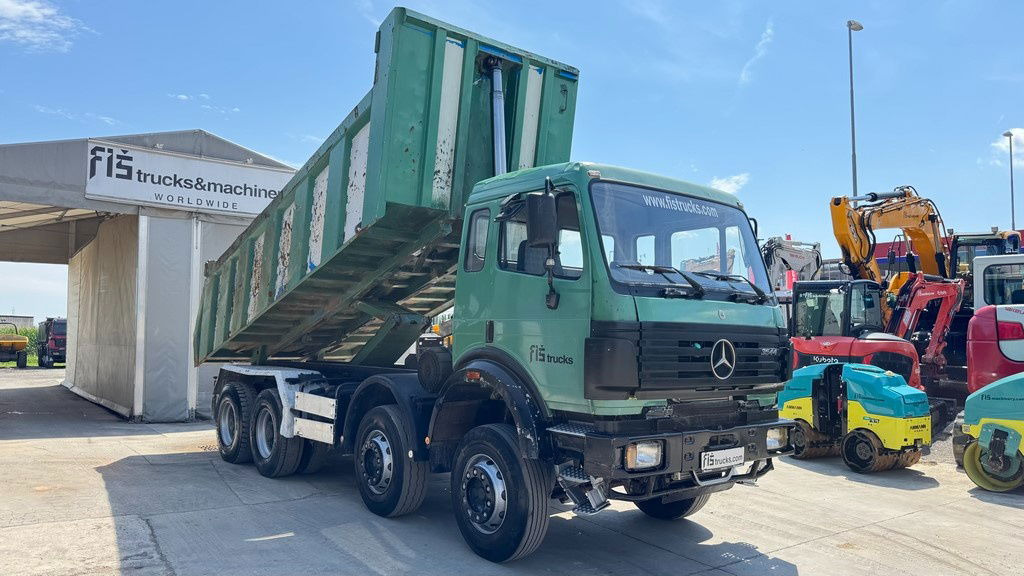 Лизинг на Mercedes-Benz SK 3235 8X4 tipper - V8 Mercedes-Benz SK 3235 8X4 tipper - V8: слика 9 Лизинг на Mercedes-Benz SK 3235 8X4 tipper - V8 Mercedes-Benz SK 3235 8X4 tipper - V8: слика 9