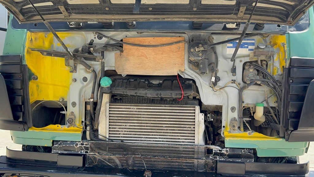 Лизинг на Mercedes-Benz SK 3235 8X4 tipper - V8 Mercedes-Benz SK 3235 8X4 tipper - V8: слика 21 Лизинг на Mercedes-Benz SK 3235 8X4 tipper - V8 Mercedes-Benz SK 3235 8X4 tipper - V8: слика 21