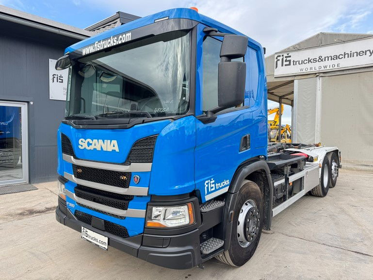 Scania P 360 6x2 palfinger abroll tipper - steering axle - Транспортер на контејнер/ Камион со променливо тело: слика 1 Scania P 360 6x2 palfinger abroll tipper - steering axle - Транспортер на контејнер/ Камион со променливо тело: слика 1