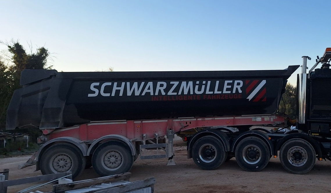 Schwarzmüller SMK10VLN Tipper Trailer - 2 Axle - 24m3 - Кипер полуприколка: слика 2 Schwarzmüller SMK10VLN Tipper Trailer - 2 Axle - 24m3 - Кипер полуприколка: слика 2