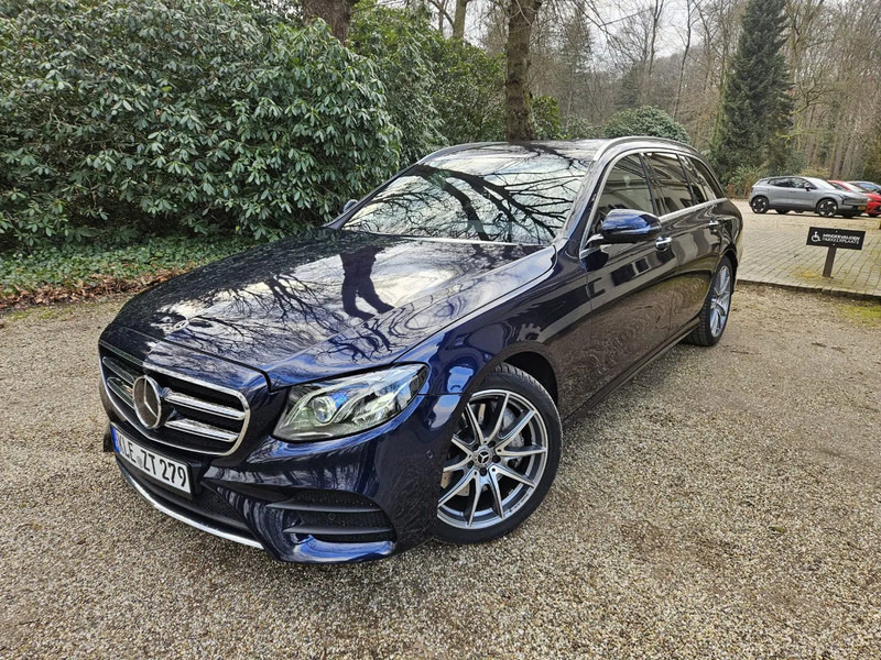 Mercedes-Benz E-Klasse E-Klasse - Автомобил: слика 2 Mercedes-Benz E-Klasse E-Klasse - Автомобил: слика 2