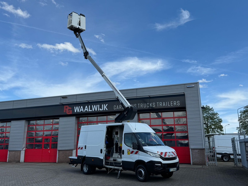 Iveco 70C15H 2 persoonslift, Electric/Hydraulic lift K 42 Hybrid - Комбе: слика 4 Iveco 70C15H 2 persoonslift, Electric/Hydraulic lift K 42 Hybrid - Комбе: слика 4