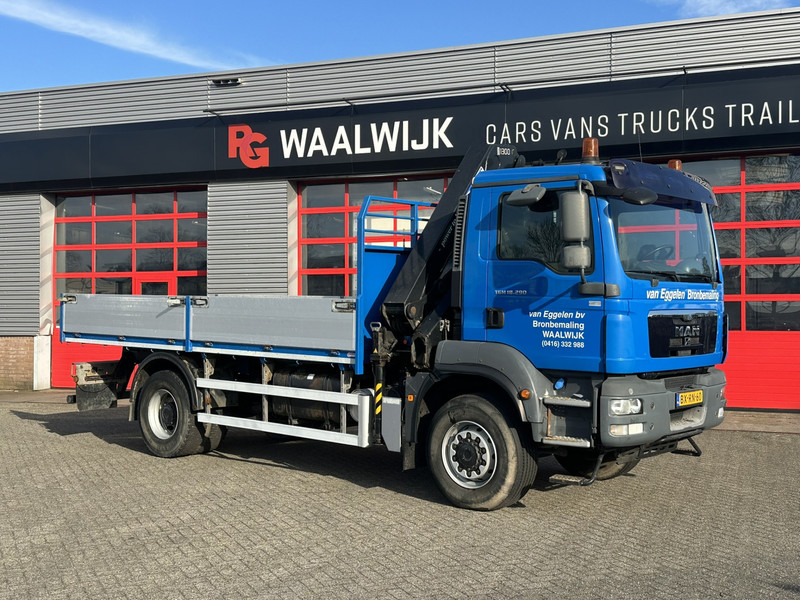 MAN TGM 18-290 4x4 Kraan met Open laadbak HMF Kraan 13 T - Камион со кран: слика 3 MAN TGM 18-290 4x4 Kraan met Open laadbak HMF Kraan 13 T - Камион со кран: слика 3